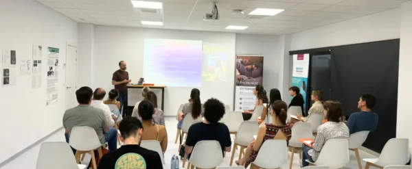 Formació sobre Dermatitis Atòpica Canina amb Isaac Carrasco