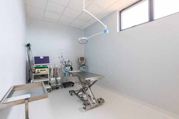 Instalaciones-costa-brava-quirofano